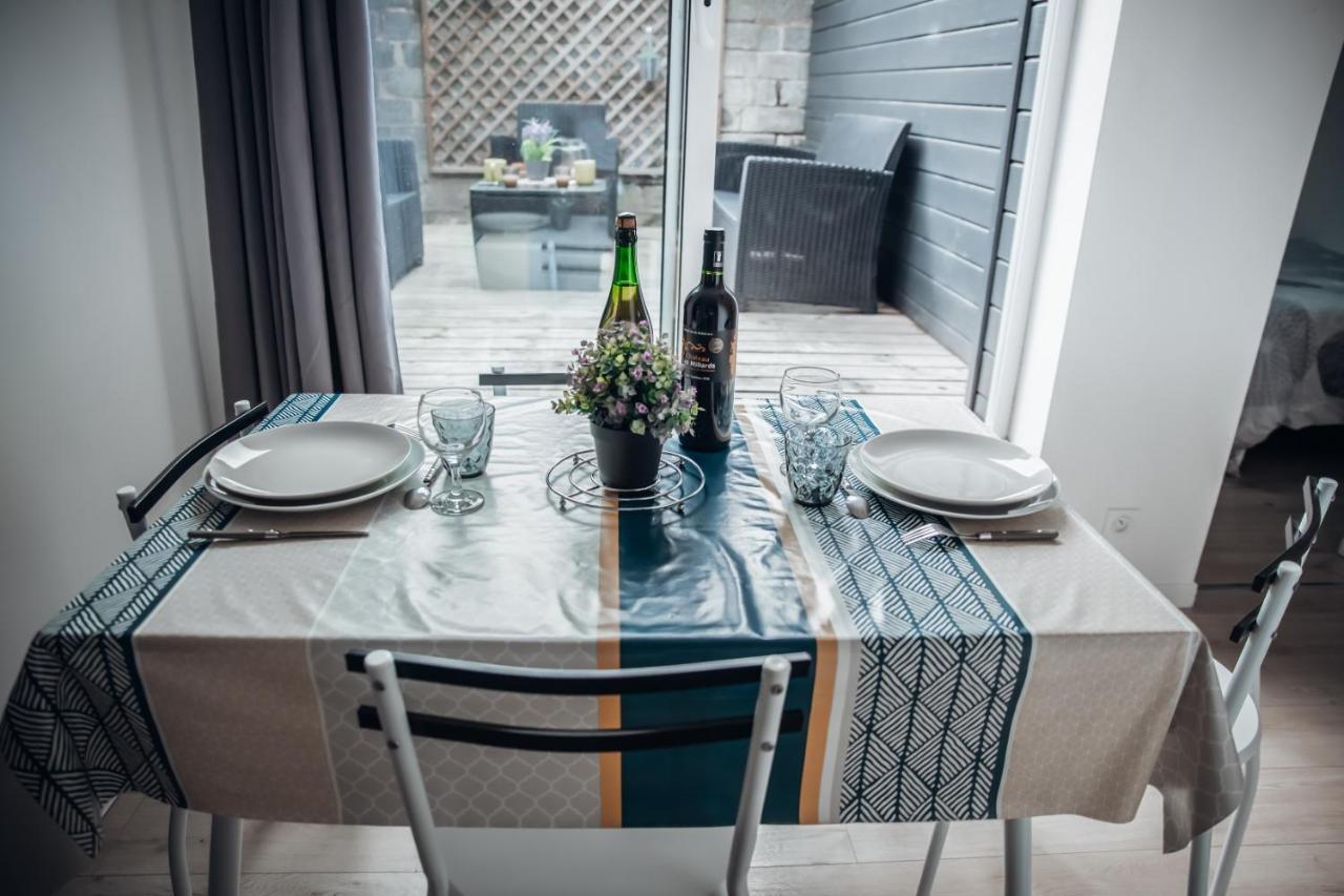 Superbe Appartement Avec Terrasse Au Calme Ernée Екстериор снимка