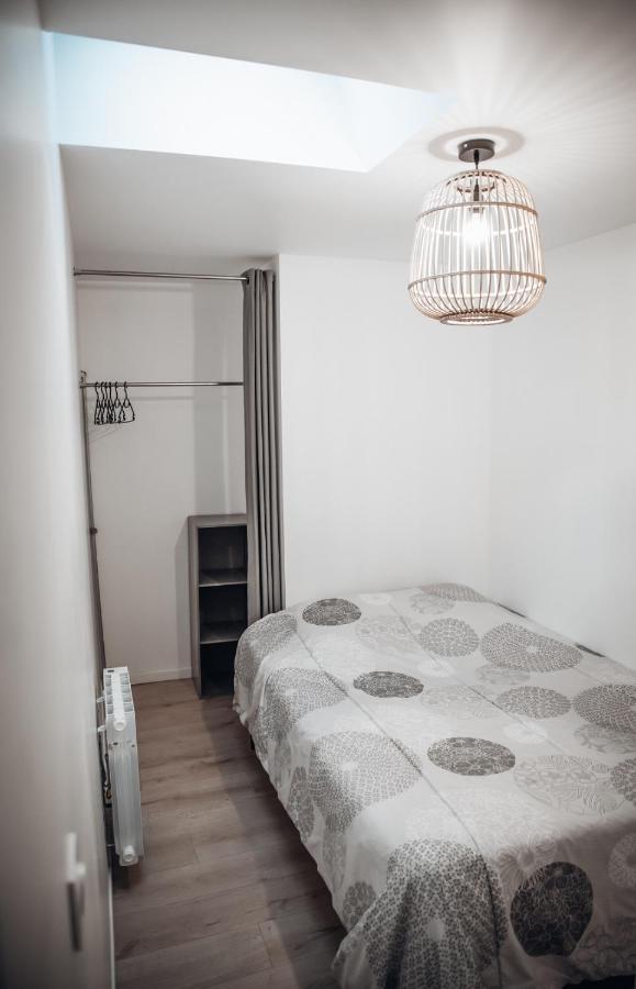 Superbe Appartement Avec Terrasse Au Calme Ernée Екстериор снимка