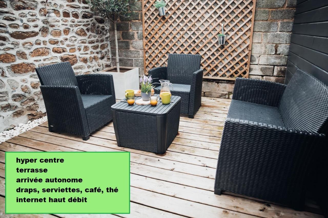 Superbe Appartement Avec Terrasse Au Calme Ernée Екстериор снимка